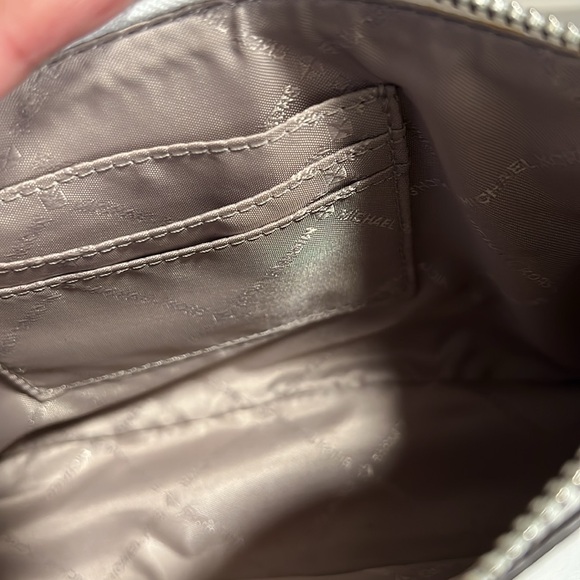 Cross body Michael Kors bag - Picture 6 of 15